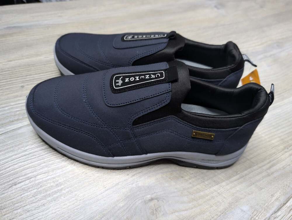 Shoes - Picture 2 of 8